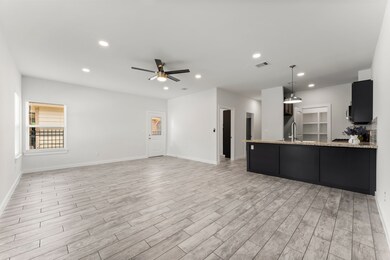 614 Mayford St unit A, Houston, TX 77076 - photo 4