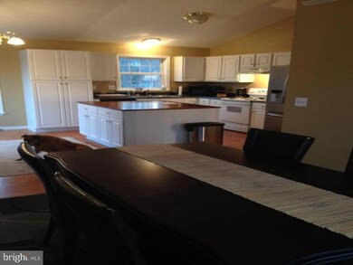 805 Moorefield Dr, Ruther Glen, VA 22546 - photo 7