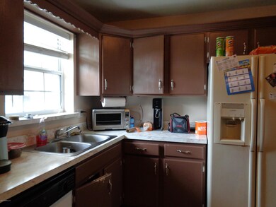 8957 Winrock Dr N, Jacksonville, FL 32216 - photo 6