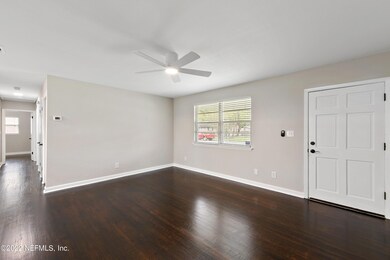 6343 Romilly Dr, Jacksonville, FL 32210 - photo 4