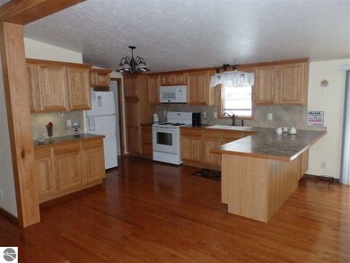 3981 W Wayward Ct, Baldwin, MI 49304 - photo 3