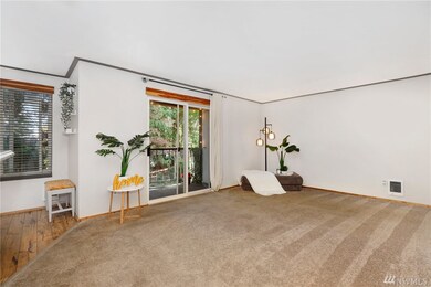 7205 224th St SW unit M8, Edmonds, WA 98026 - photo 5