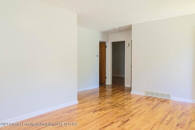 3012 Palmer St, Lansing, MI 48910 - photo 7