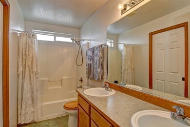 735 E Tara Lee Ave, Medical Lake, WA 99022 - photo 4