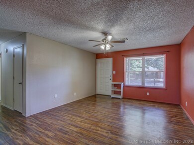 595 W 147th Place S, Glenpool, OK 74033 - photo 7