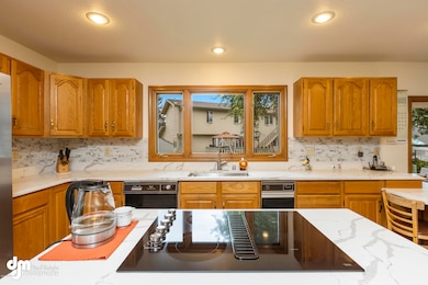 12-Kitchen-ELKO7463