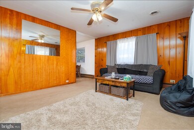 102 Dihedral Dr, Middle River, MD 21220 - photo 4