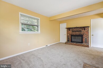 526 Tayman Dr, Annapolis, MD 21403 - photo 4