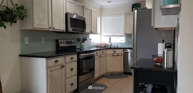 10510 Carter St SE, Yelm, WA 98597 - photo 7