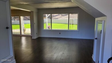 21800 Martinez St, Woodland Hills, CA 91364 - photo 2