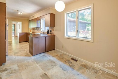 15 Gardenwood Dr, Asheville, NC 28803 - photo 4