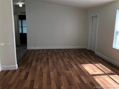 13031 SW 9th Ct, Davie, FL 33325 - photo 5