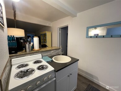 759 Ocean Shores Blvd NW unit D, Ocean Shores, WA 98569 - photo 2