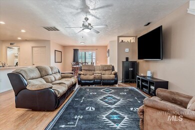 304 Meyer Ave, Nampa, ID 83686 - photo 3