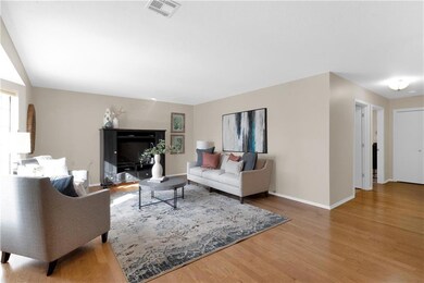 1304 W Campbell Blvd, Raymore, MO 64083 - photo 4