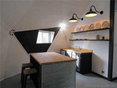 Kitchen with Island