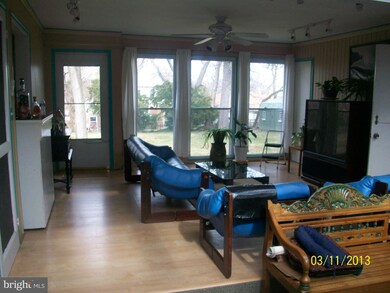 6604 Karlson Ct, Hyattsville, MD 20783 - photo 6