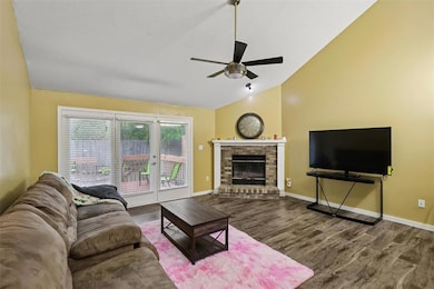 1041 Bradford Place, West Des Moines, IA 50266 - photo 2