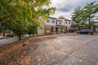 2352 S Burberry Ln, Bloomington, IN 47401 - photo 2