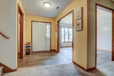 206 Red Berry Dr Richlands NC-large-005-