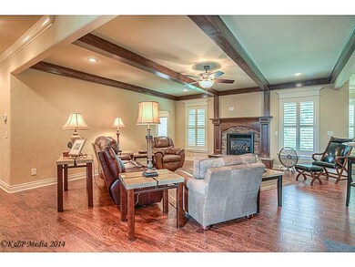 305 NW O St, Bentonville, AR 72712 - photo 2