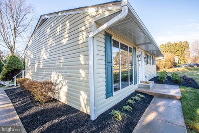 605 Streaker Rd, Sykesville, MD 21784 - photo 2