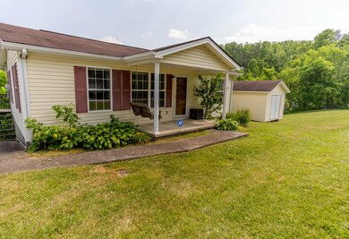 1370 Leger Fork Rd, Tyner, KY 40486 - photo 2
