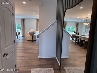 2017 Lyndon Green Cir, Lyndon, KY 40242 - photo 6