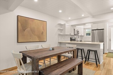 07-814WBleekerSt_b2_2507_1152