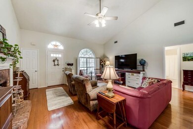 6412 Westgate Dr, North Richland Hills, TX 76182 - photo 7