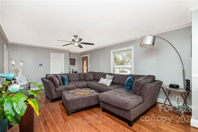 456 Virginia Ave, Statesville, NC 28677 - photo 4