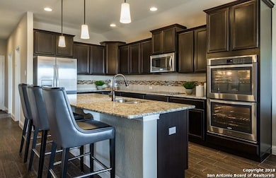 12226 Dusty Boots Rd, San Antonio, TX 78254 - photo 4