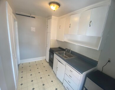 5 School St unit 5, Claremont, NH 03743 - photo 3