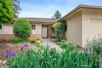 6588 N Rowell Ave, Fresno, CA 93710 - photo 2