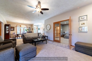 2422 Riverview Dr, Grand Island, NE 68801 - photo 4