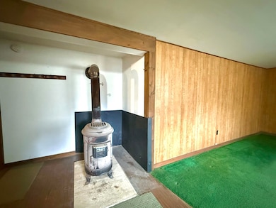 7511 Westminster West Rd, Putney, VT 05346 - photo 2