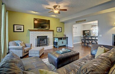 2405 W South Park St, Broken Arrow, OK 74011 - photo 3