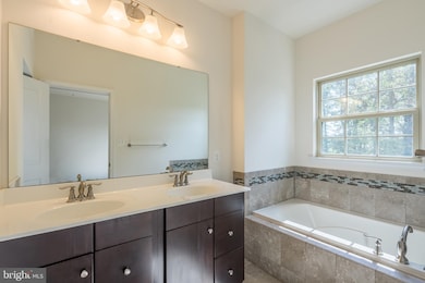 7623 Hamilton Crossing, Hanover, MD 21076 - photo 7