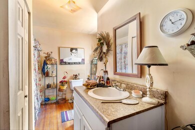 82 N Spring St, Concord, NH 03301 - photo 7