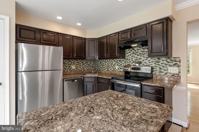 20324 Cedarhurst Way, Germantown, MD 20876 - photo 4