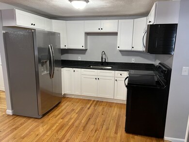 000 Confidential unit 4, Charlton, MA 01507 - photo 2