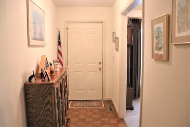 328 Greenbriar Cir, Manchester, TN 37355 - photo 3