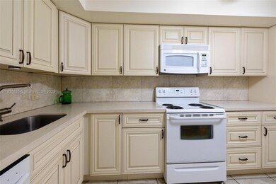 3800 S Ocean Dr unit 516, Hollywood, FL 33019 - photo 5