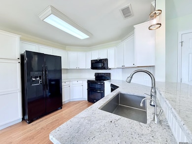 17047 Hunters Trace W, Prairieville, LA 70769 - photo 5