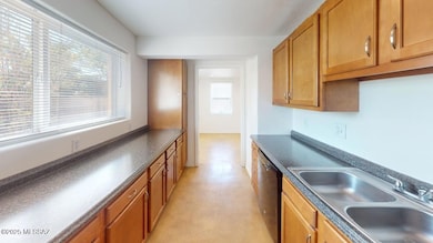 216 E Waverly St unit 1, Tucson, AZ 85705 - photo 5
