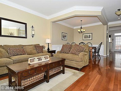 2594 Logan Wood Dr, Herndon, VA 20171 - photo 3