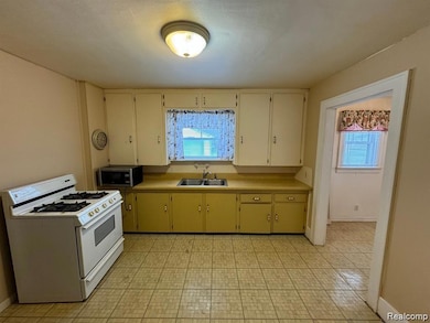 3506 Chicago Blvd, Flint, MI 48503 - photo 6