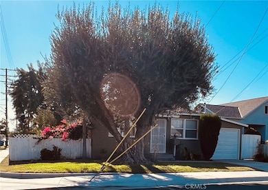 8564 Cole St, Downey, CA 90242 - photo 2