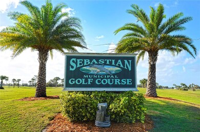 Close Walk to the Public golf course!!!