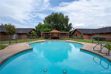 415 S Westgate Dr unit C-2, Weslaco, TX 78596 - photo 3